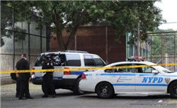 胡塞武装在红海袭击两艘美国驱逐舰