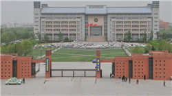 原油价格小幅收高，市场关注乌克兰对俄罗斯石油资产的袭击