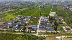 长假临近，持股还是持币？券商策略来了