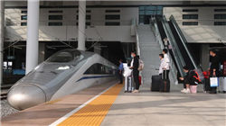 美股有望再创新高 美元贬值恐至少持续到明年上半年