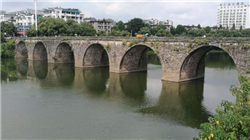 特朗普政府计划对哈佛大学采取更多行动