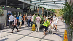 英国48家集团主席：“到中国去，拥抱中国！”