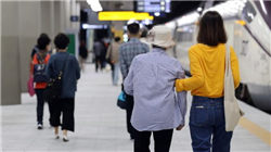 俄称摧毁乌美制装备 乌称前线局势可控