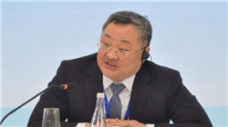 “对降息持开放态度” 鲍威尔暗示美联储可能降息