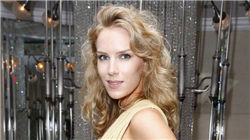 欧洲股市延续跌势 特朗普加码关税威胁