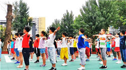 美国联邦航空管理局在数百次航班中断后考虑减少纽瓦克机场的航班